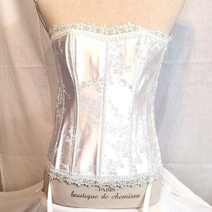 NWT Sensuous by Design Lingerie White Floral Flower Bustier Corset Thong Set Med